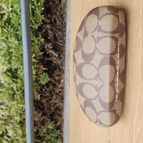 Coach Brown Monogram Hard sunglasses Case - Picture 3 of 7